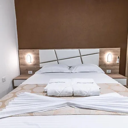 Apart-Hotel Prestige Ulcinj Exterior photo