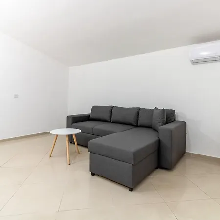 Apart-Hotel Prestige Ulcinj Exterior photo